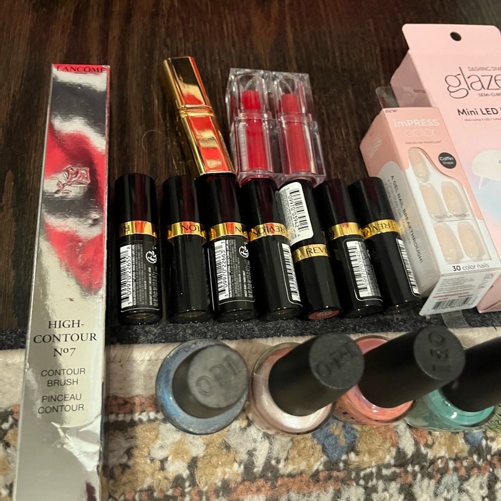 Cosmetics bundle - Picture 5 of 7